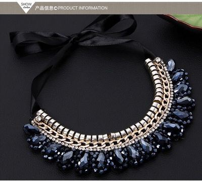 匠心独运，领间风华 探秘全手工缝制时尚假领项链